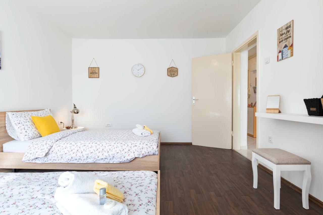 Castropola Apartment Ngoại thất bức ảnh